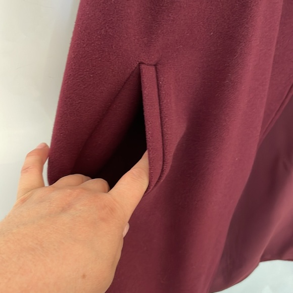 White House Black Market Burgundy Vest Size L/XL - Picture 6 of 9